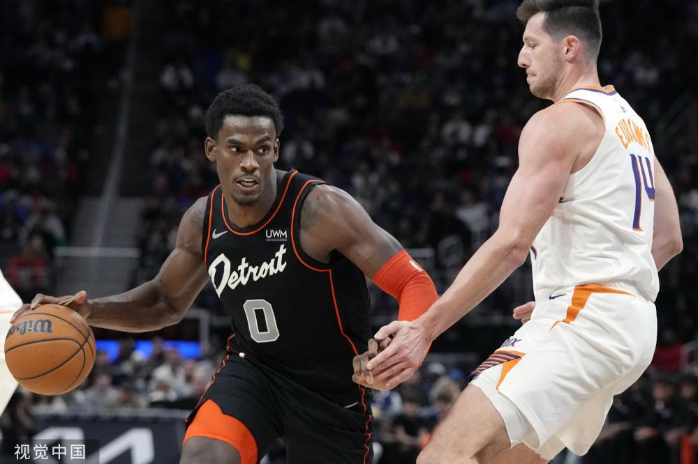 处于新老交 处于新老交