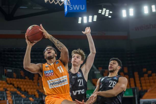 挑战的一个 挑战的一个