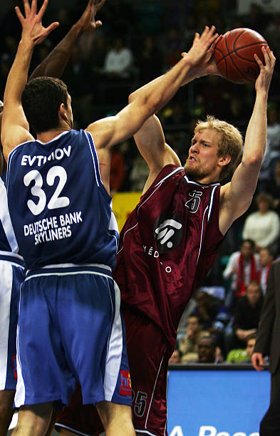 中场控制不 中场控制不