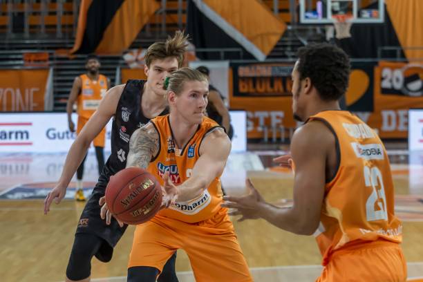 莱万多夫斯 莱万多夫斯