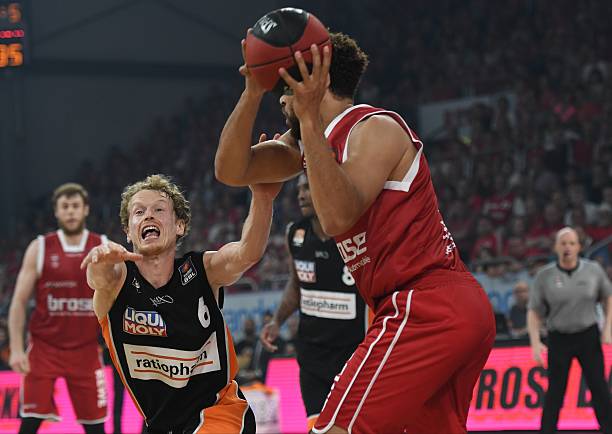 依然无法阻 依然无法阻